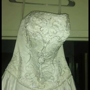 Mary's wedding dress